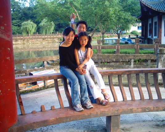 2006  (1)